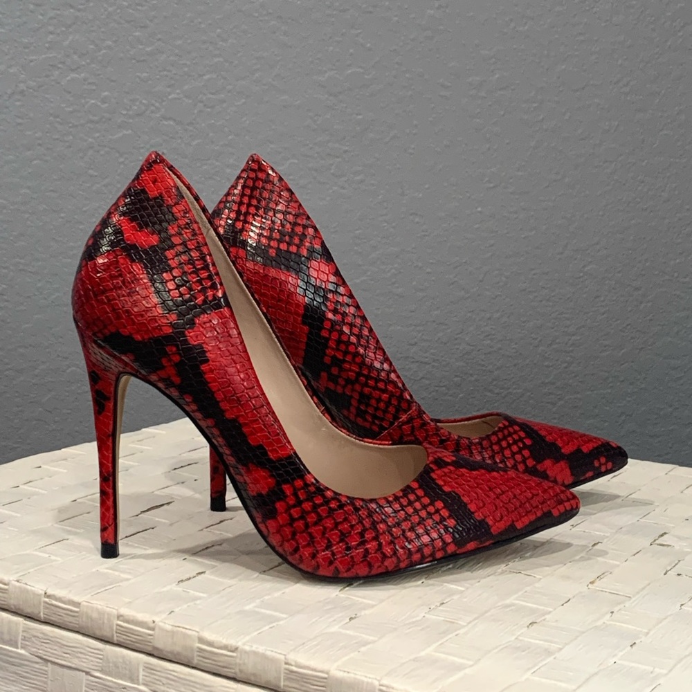 ALDO Red Snakeskin Heels | Size 6.5